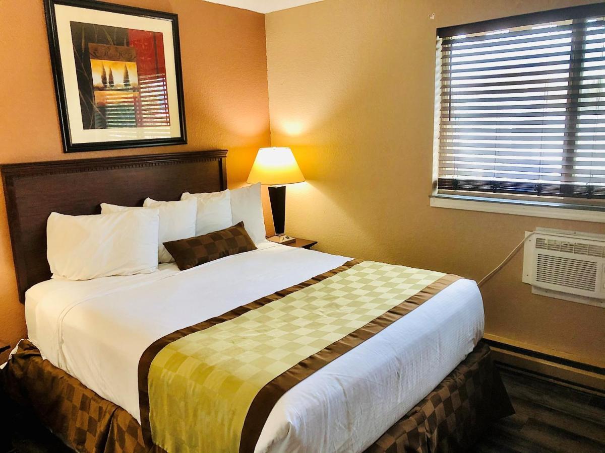 Ramada By Wyndham Spokane Valley Kültér fotó